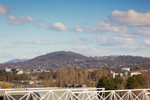 Crowne Plaza Canberra, An IHG Hotel - Whitsundays Accommodation 16