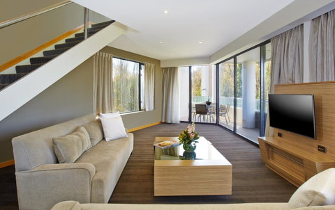Crowne Plaza Canberra, An IHG Hotel - Whitsundays Accommodation 38