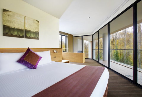Crowne Plaza Canberra, An IHG Hotel - Whitsundays Accommodation 43
