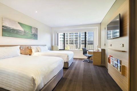 Crowne Plaza Canberra, An IHG Hotel - Whitsundays Accommodation 31