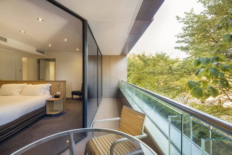 Crowne Plaza Canberra, An IHG Hotel - Whitsundays Accommodation 36