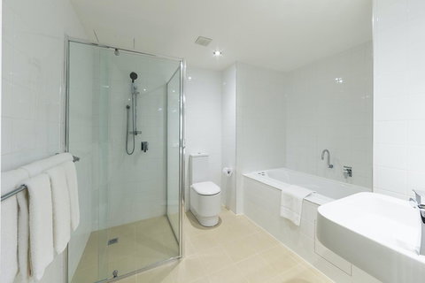 Crowne Plaza Canberra, An IHG Hotel - Whitsundays Accommodation 27