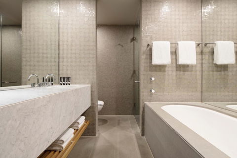 Hotel Realm - Whitsundays Accommodation 14