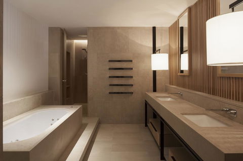 Hotel Realm - Whitsundays Accommodation 19