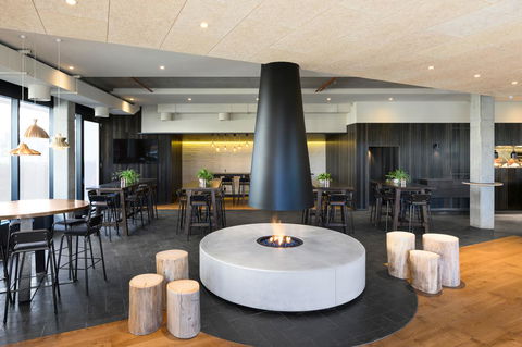 Hotel Realm - Whitsundays Accommodation 3
