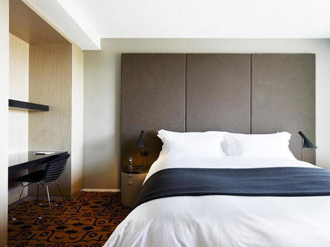 Burbury Hotel - Whitsundays Accommodation 5