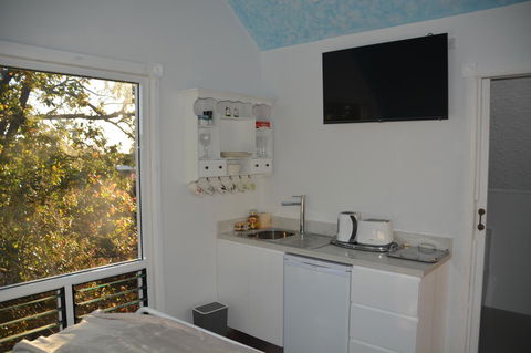 Garden Room - Whitsundays Accommodation 2
