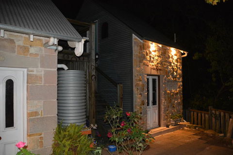 Garden Room - Whitsundays Accommodation 10