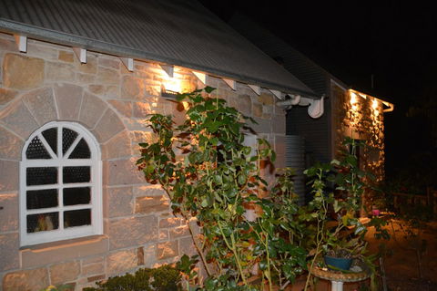 Garden Room - Whitsundays Accommodation 9