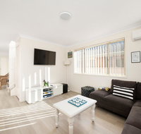Bombora  Fingal Bay - Whitsundays Accommodation