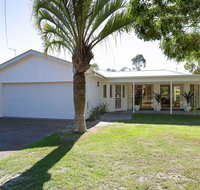 Bonito' 26 Bonito Street - pet friendly housewith aircon - Whitsundays Accommodation