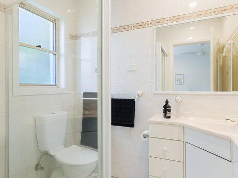 Bonito', 26 Bonito Street - Pet Friendly Housewith Aircon - Whitsundays Accommodation 2
