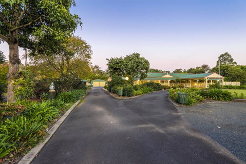 Bonville Lodge Bed & Breakfast - Whitsundays Accommodation 2