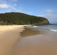 BOOTI BEACH HOUSE - Whitsundays Accommodation