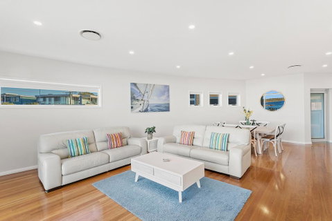 Boulder Bay Rd 2/2 - Fingal Bay - Whitsundays Accommodation 2
