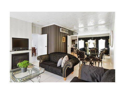 Boutique Stays - Brighton Rose - Whitsundays Accommodation 2