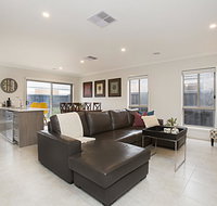 BOUTIQUE STAYS - Carinya - Whitsundays Accommodation
