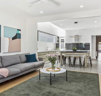 Boutique Stays - Victorian Vogue Richmond House - Whitsundays Accommodation