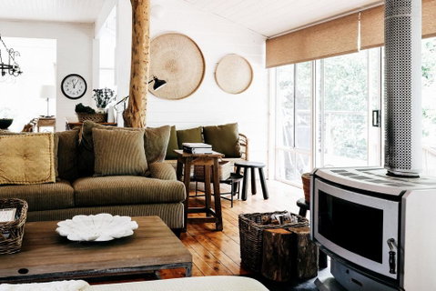 Braebrook - Stunning Farm House! - Whitsundays Accommodation 0