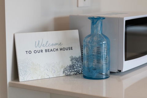 Brand New And Beautiful - Rosebud Holiday Home - Whitsundays Accommodation 1