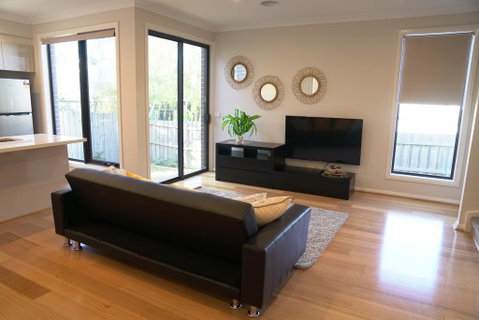 Brand New House Near Box Hill - Whitsundays Accommodation 1