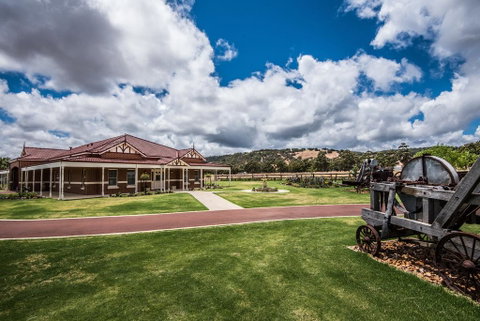 Braybrook Boutique BnB - Whitsundays Accommodation 0