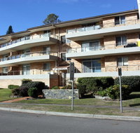 Breakers 8 - Main Beach Location - Whitsundays Accommodation