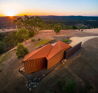 Breakneck Gorge Oikos - Whitsundays Accommodation