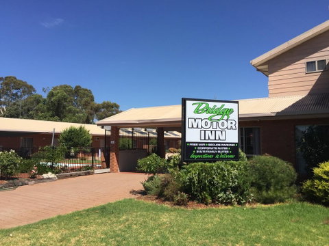 Bridge Motor Inn Tocumwal - Whitsundays Accommodation 0