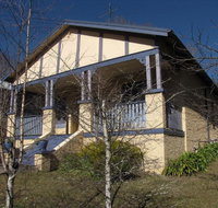 Brigalow Cottage - Whitsundays Accommodation