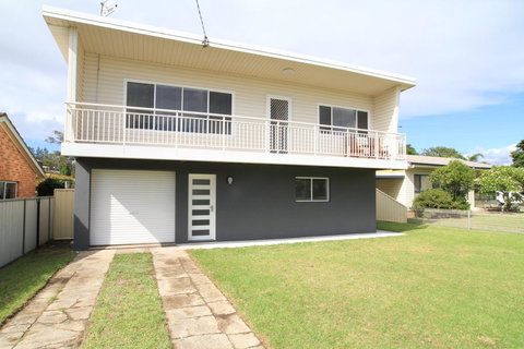 Bright And Breezy - Whitsundays Accommodation 1