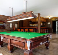 Brookfield Retreat - Large Holiday Home / Group Accommodation - Whitsundays Accommodation