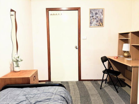 Budget Clayton Homestay - Whitsundays Accommodation 3