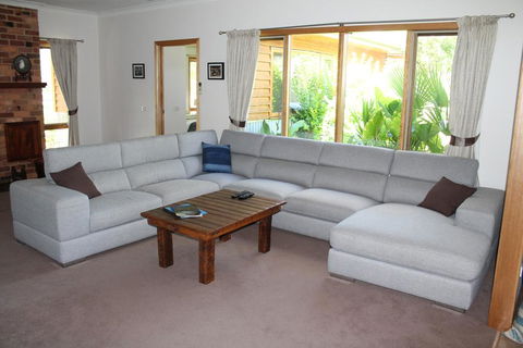 Buffalo River Homestead - Whitsundays Accommodation 2