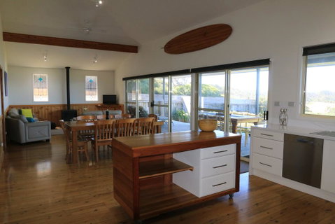 Bunkys By The Sea Holiday House - Whitsundays Accommodation 1