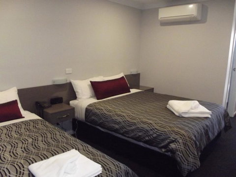 Bushman's Motor Inn - Whitsundays Accommodation 1