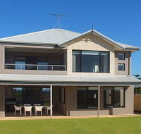 Busselton on the Beach - Whitsundays Accommodation