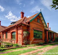 Buxton Manor - Whitsundays Accommodation