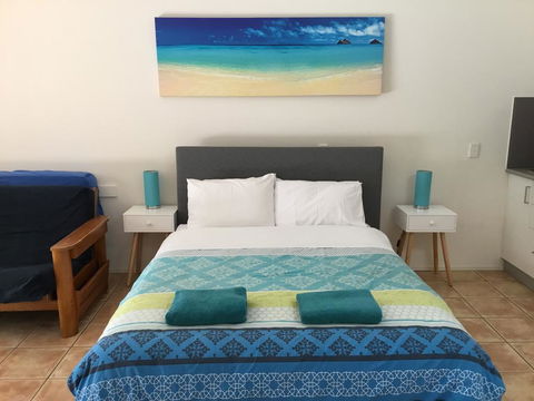 Byron Beach House - Whitsundays Accommodation 2