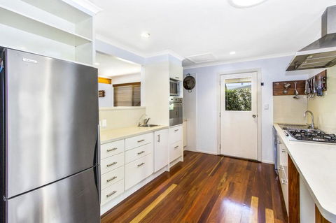 CABARITA BEACH BLISS - HOLIDAY HOME ON THE LAKE - Whitsundays Accommodation 1