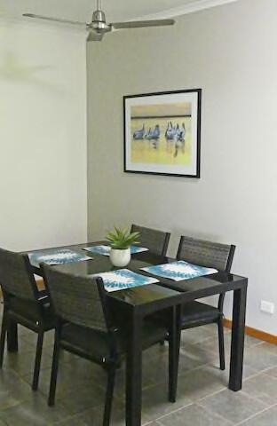 Cable Beach 1 Bed RESORT Apartment Private Wifi - Whitsundays Accommodation 3