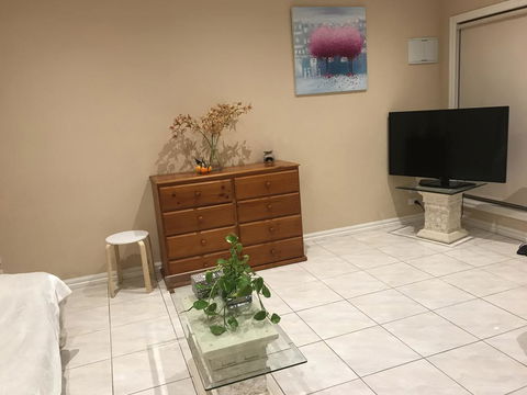 Cairnlea St Albans Townhouse - Whitsundays Accommodation 0