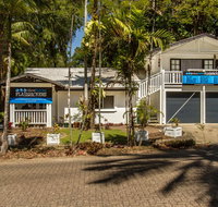 Cairns Beaches Flashpackers - Whitsundays Accommodation