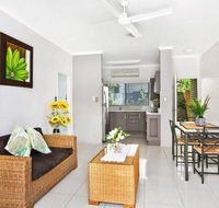 Cairns Reef Retreat - Whitsundays Accommodation
