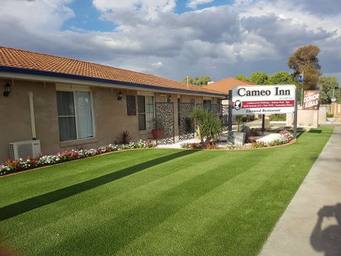 Cameo Inn Motel - Whitsundays Accommodation 0