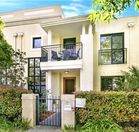 Campbelltown Most Sought After Park Central Home - Whitsundays Accommodation