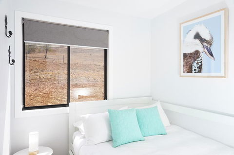 Canguri Boutique Cottage - Whitsundays Accommodation 3