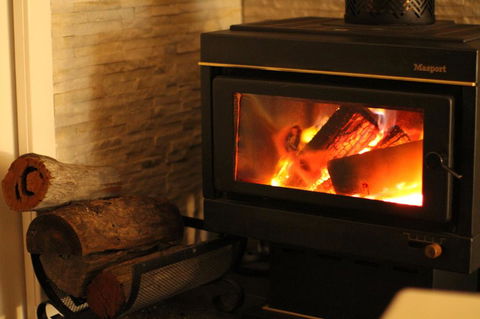 Canguri Boutique Cottage - Whitsundays Accommodation 1