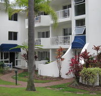 Cannes Court Apartments - Whitsundays Accommodation