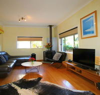 Cape Cod Beach House 25 Skyline Crescent - Whitsundays Accommodation